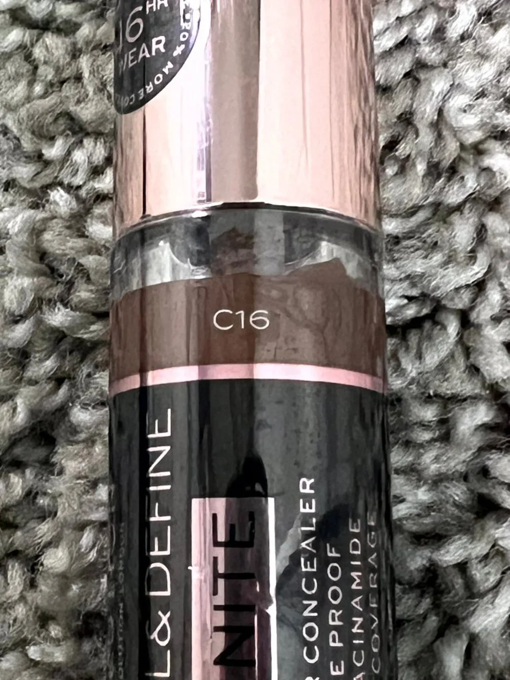 Makeup Revolution Conceal & Define Infinite Longwear Concealer XL C16 3 Pack